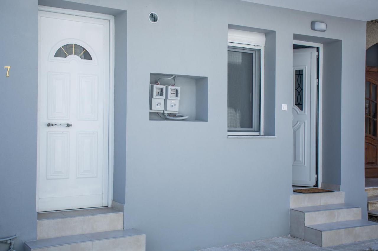 J&T Apartment - 150M From The Beach Zakynthos Town Exterior foto